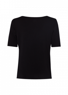 t-shirt with sleeve